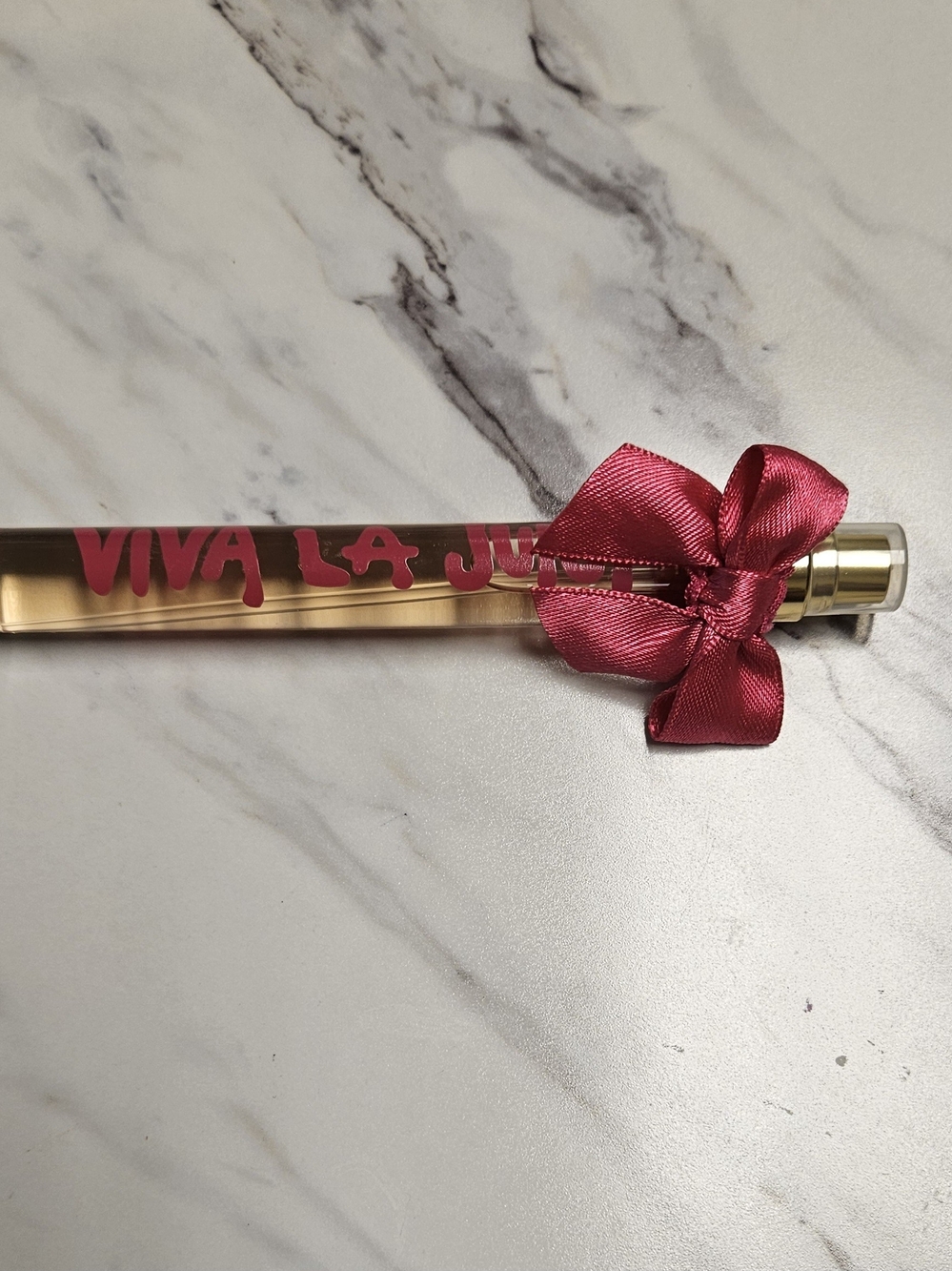 Juicy Couture Viva La Juicy Perfume Pen with Fuchsia Bow